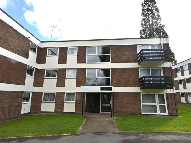 Flat for sale in Wake Green, West Midlands