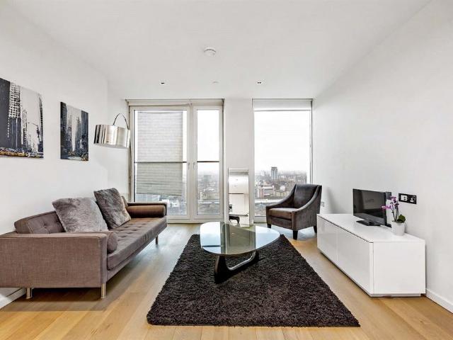 Flat for sale in Greater London