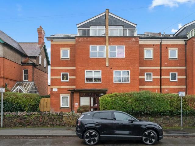 Flat for sale in Barbourne, Isle Of Man