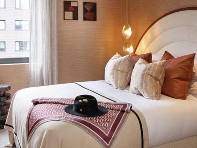 Flat for sale in Wandsworth, Greater London