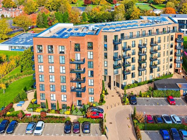 Flat for sale in Hemel Hempstead, Dacorum
