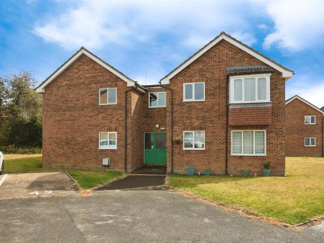 Flat for sale in The Maltings, Shaftesbury