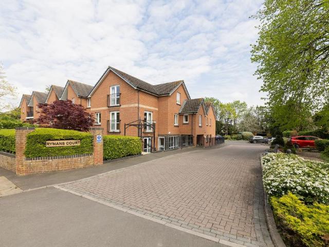 Flat for sale in Ladygrove, Berrick Salome