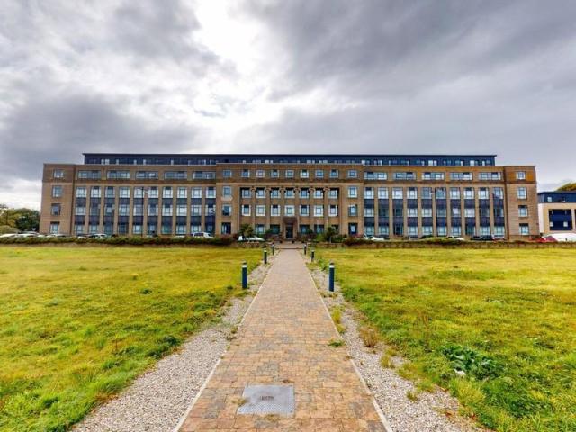 Flat for sale in Cottingley, West Yorkshire