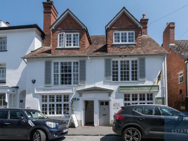 Flat for sale in Watergate, Devon