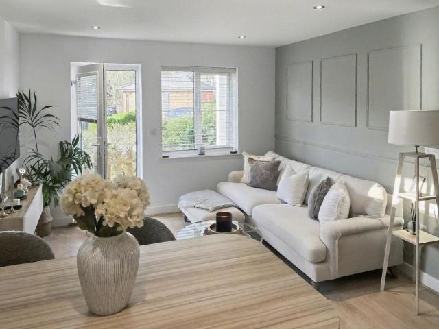Flat for sale in Buckinghamshire