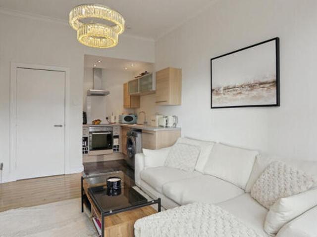 Apartment for sale in Anniesland, Scotland