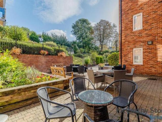 Apartment for sale in Salford, Greater Manchester