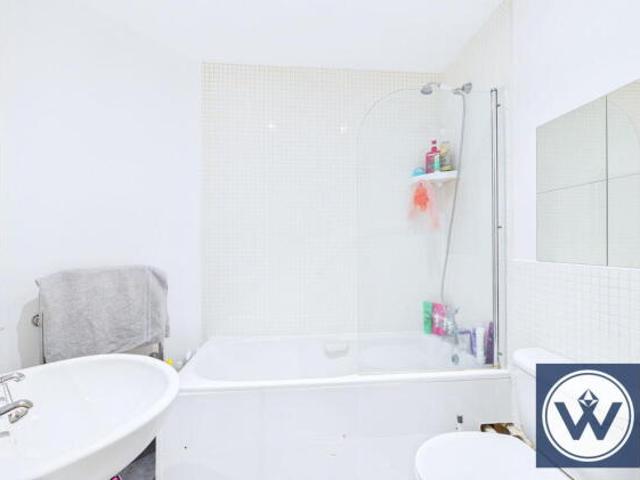 Apartment for sale in Leeds, West Yorkshire