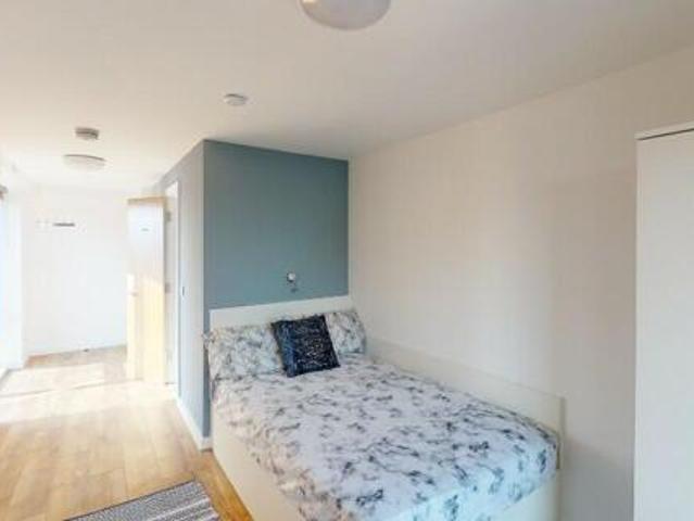 House for sale in Birkenhead, Liverpool City Region