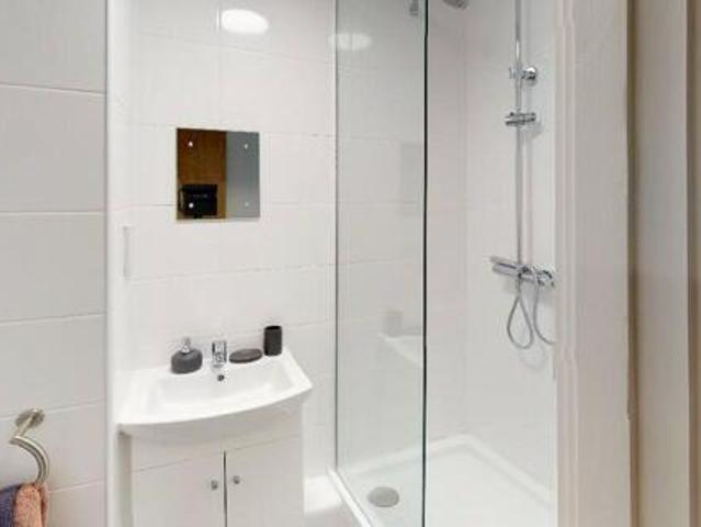 House for sale in Birkenhead, Liverpool City Region