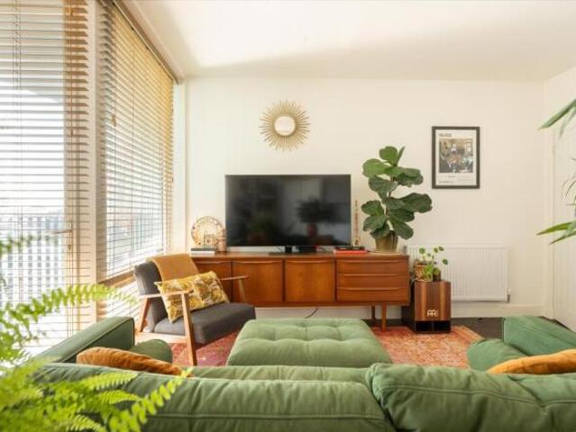 Apartment for sale in Old Ford, Greater London