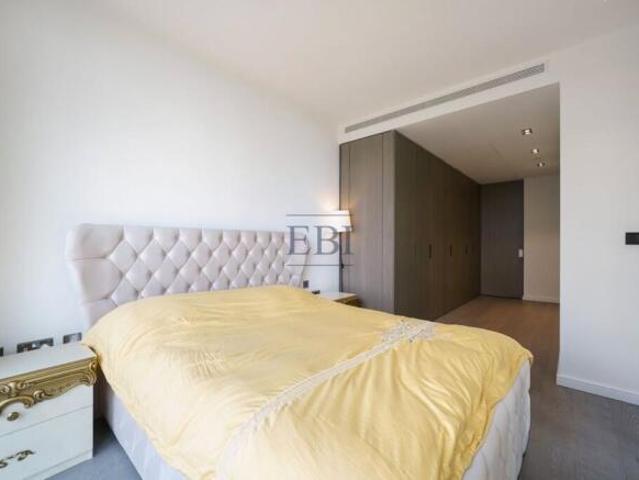 Apartment for sale in Canary Wharf, Greater London