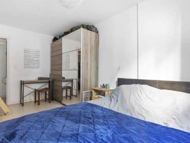 Apartment for sale in Vauxhall, Greater London