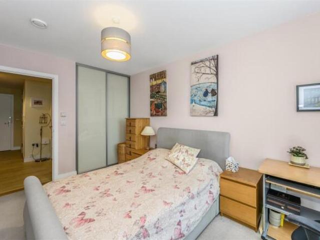 Apartment for sale in Walthamstow, Greater London