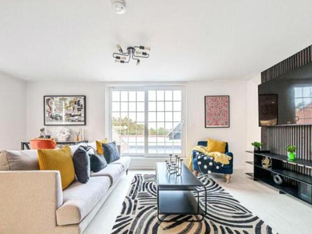 House for sale in Barton Stacey, Hampshire