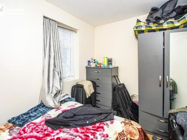Apartment for sale in Plaistow, Greater London
