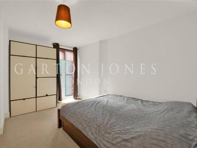 Apartment for sale in Vauxhall, Greater London