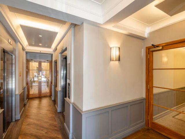 Apartment for sale in Maida Vale, Greater London