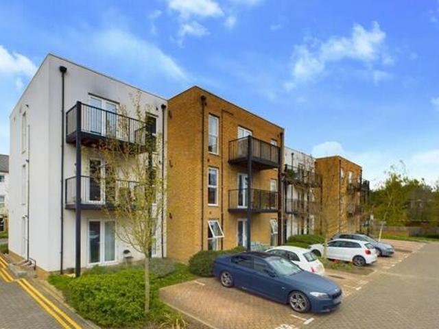 House for sale in Row Town, Surrey