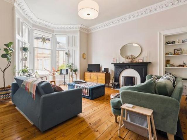 Apartment for sale in Langside, Scotland