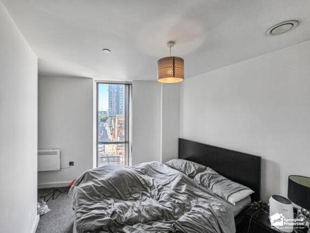 Apartment for sale in Salford, Greater Manchester