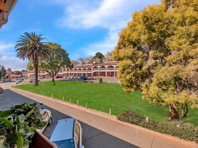 Apartment for sale in Albertville, Johannesburg