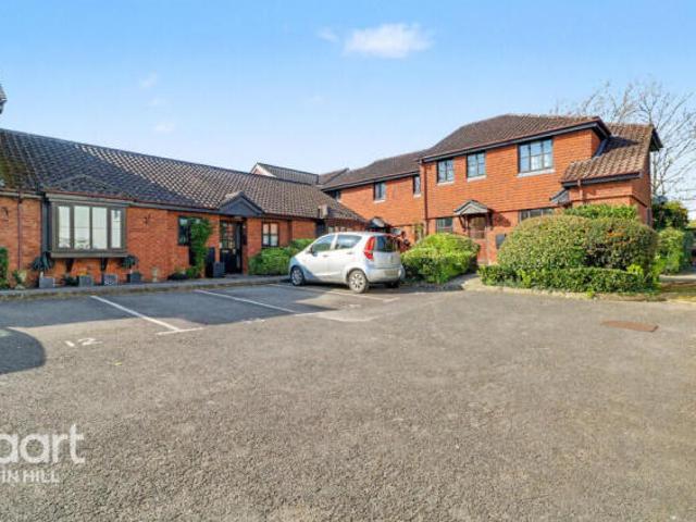 Apartment for sale in The Butts, Kent