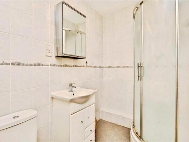 Apartment for sale in Charlotteville, Westborough