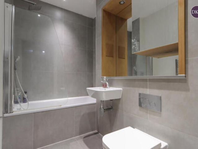 Apartment for sale in Bushey, Hertsmere