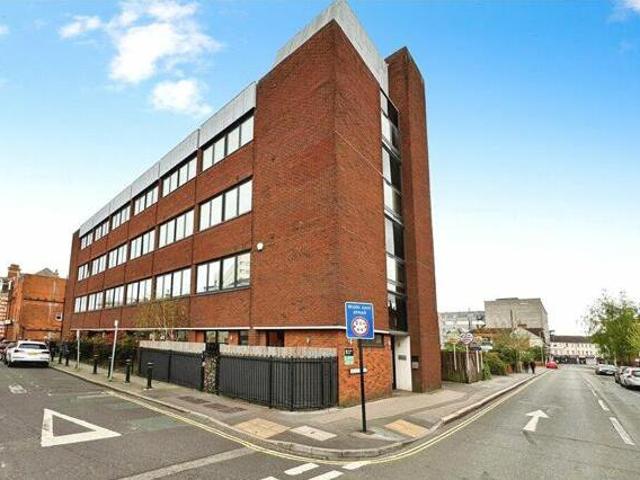 House for sale in Aldershot, Rushmoor