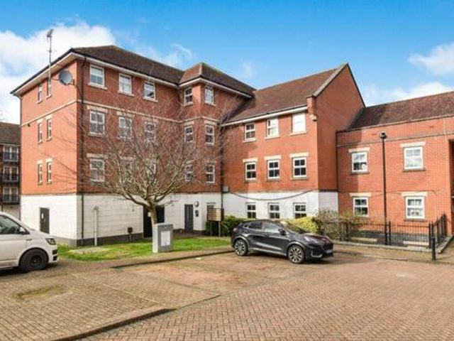 House for sale in Aldershot, Hampshire
