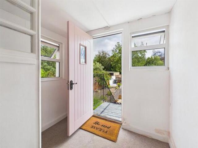Apartment for sale in Wotton, Gloucester