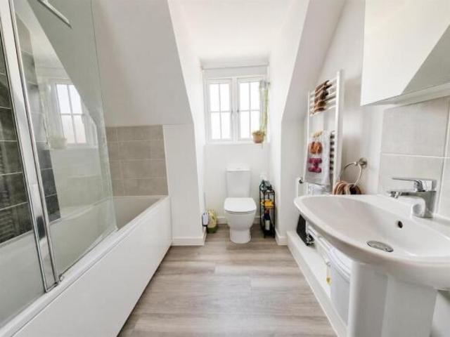 Apartment for sale in Bedford