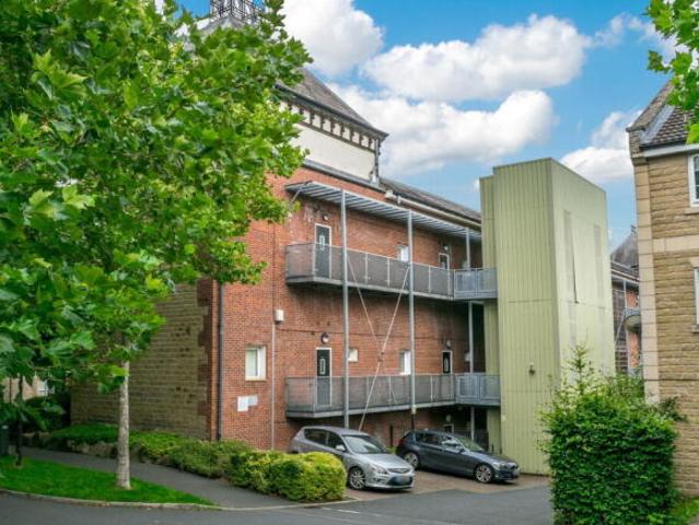 Apartment for sale in Bay Hall, Kirklees