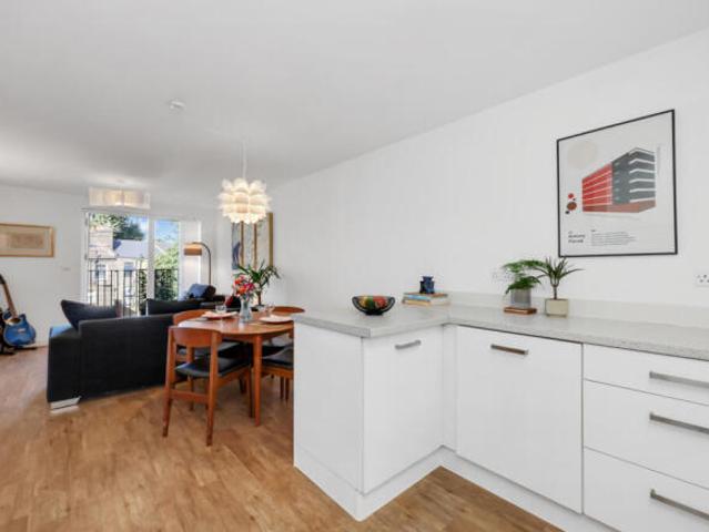 Apartment for sale in London Borough of Hackney, Greater London