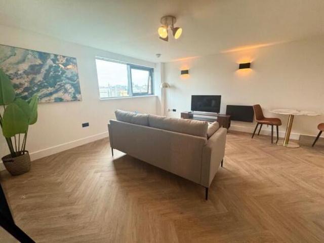 Apartment for sale in Calderstones