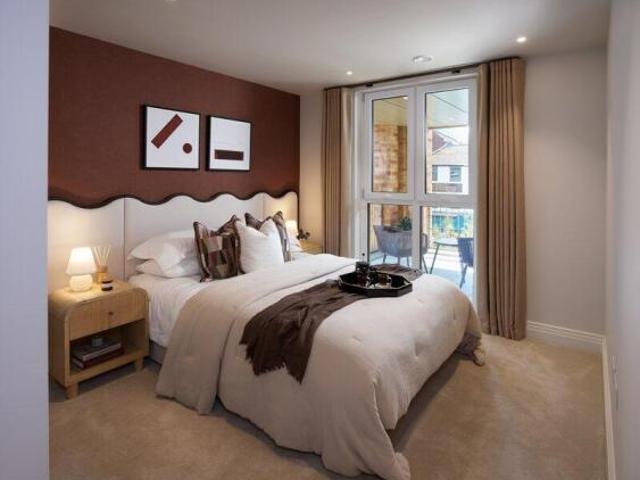 Apartment for sale in Westborough, Surrey