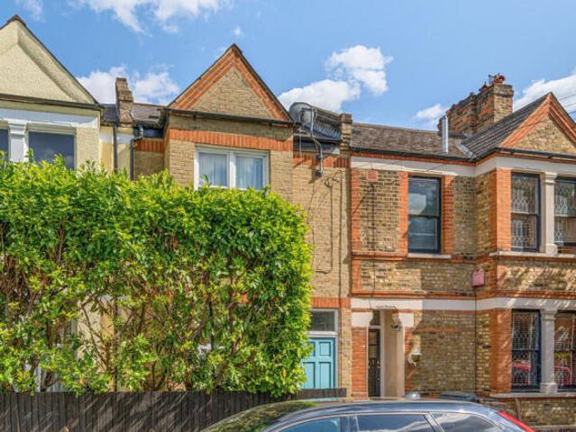 Apartment for sale in London Borough of Lewisham, Brockley