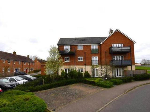 House for sale in Cheeseman's Green, Bridgefield