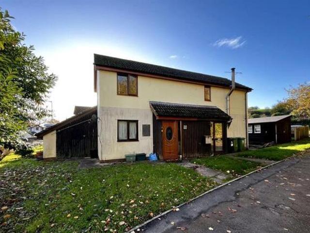 House for sale in Bromsberrow Heath, Gloucestershire