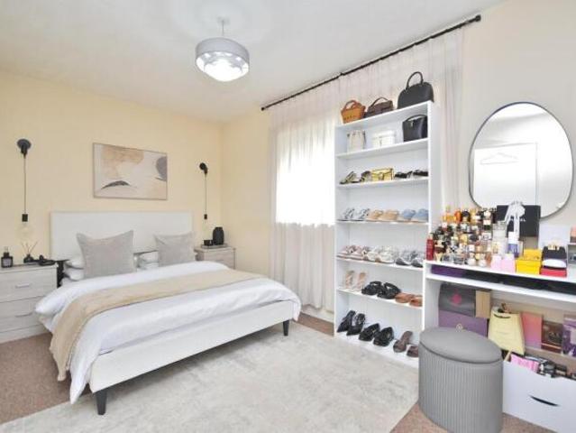 Apartment for sale in Northampton, Northamptonshire