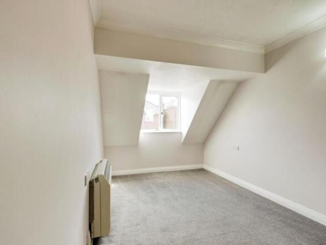 Apartment for sale in Parkstone, Poole