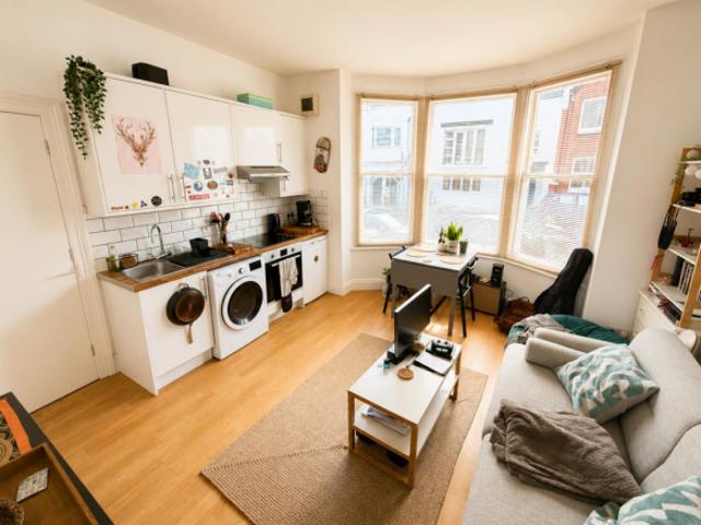 Apartment for sale in West Hill, Brighton