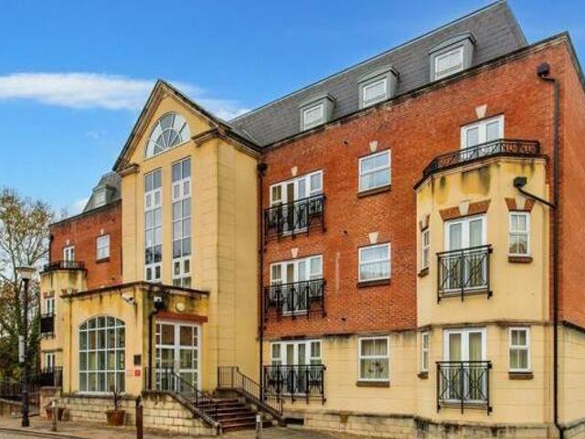 House for sale in Beaconsfield, Knotty Green
