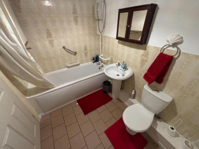 Apartment for sale in Nangreaves, Wales