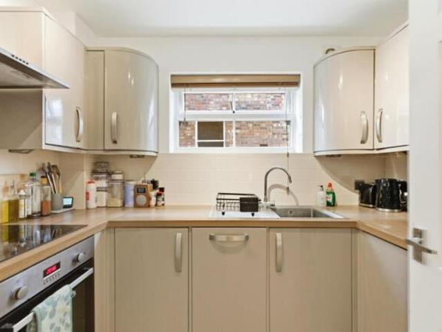 Apartment for sale in St Albans, Five Acres