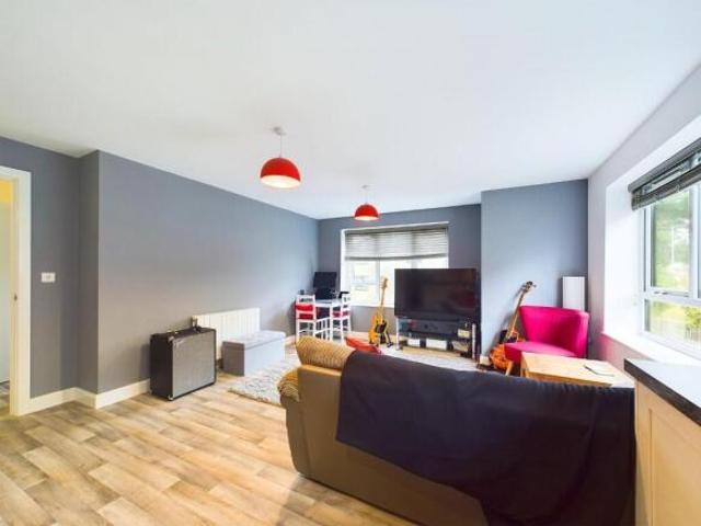 Apartment for sale in Shipley, Bradford
