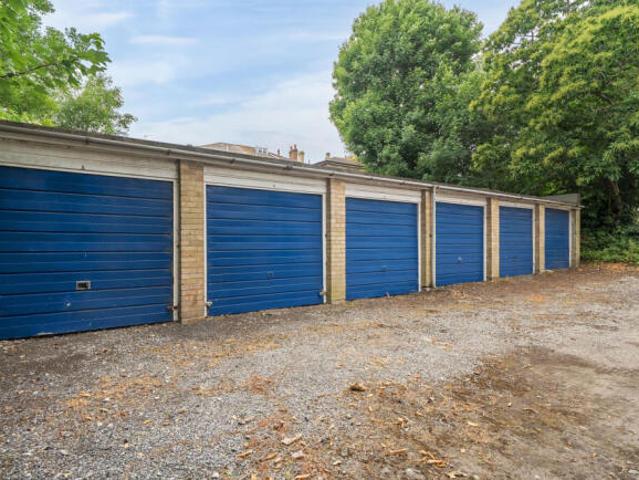 Apartment for sale in Beckenham, Greater London
