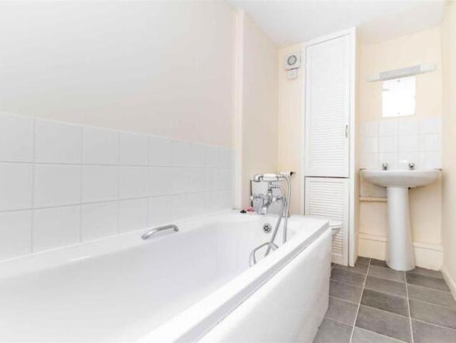 Apartment for sale in Worthing, West Sussex
